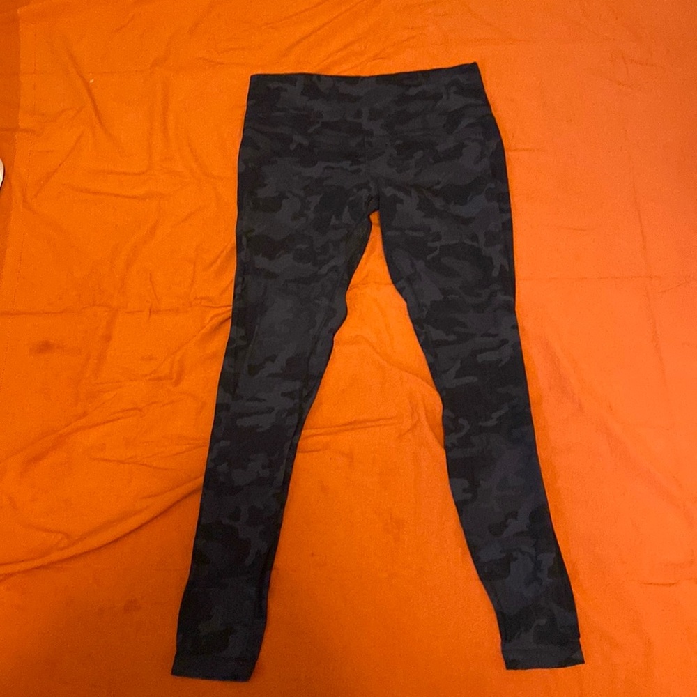 28” align incognito camo gray leggings